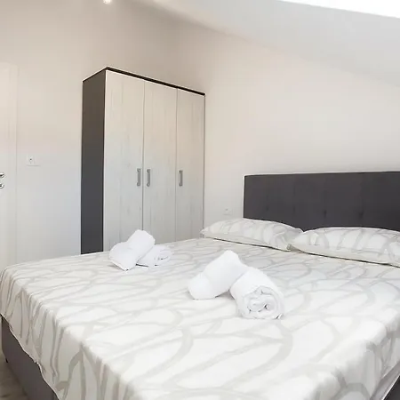 Kuca Ciceric Apartment *